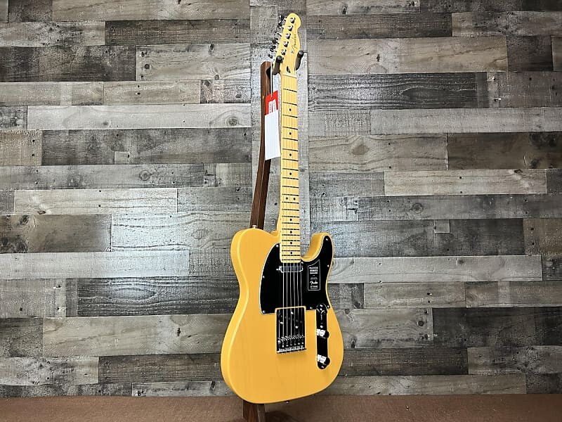 

Fender Player Telecaster — цвет ириски светло-коричневый с кленовой накладкой на гриф Fender Player Telecaster - Butterscotch Blonde with Maple Fingerboard