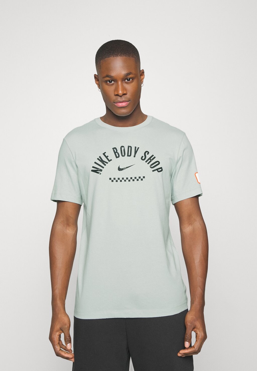 

Футболка Nike