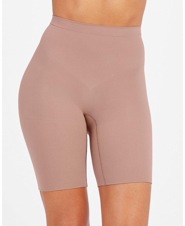 

Power Short, также доступен в расширенных размерах. SPANX, цвет Cafe Au Lait