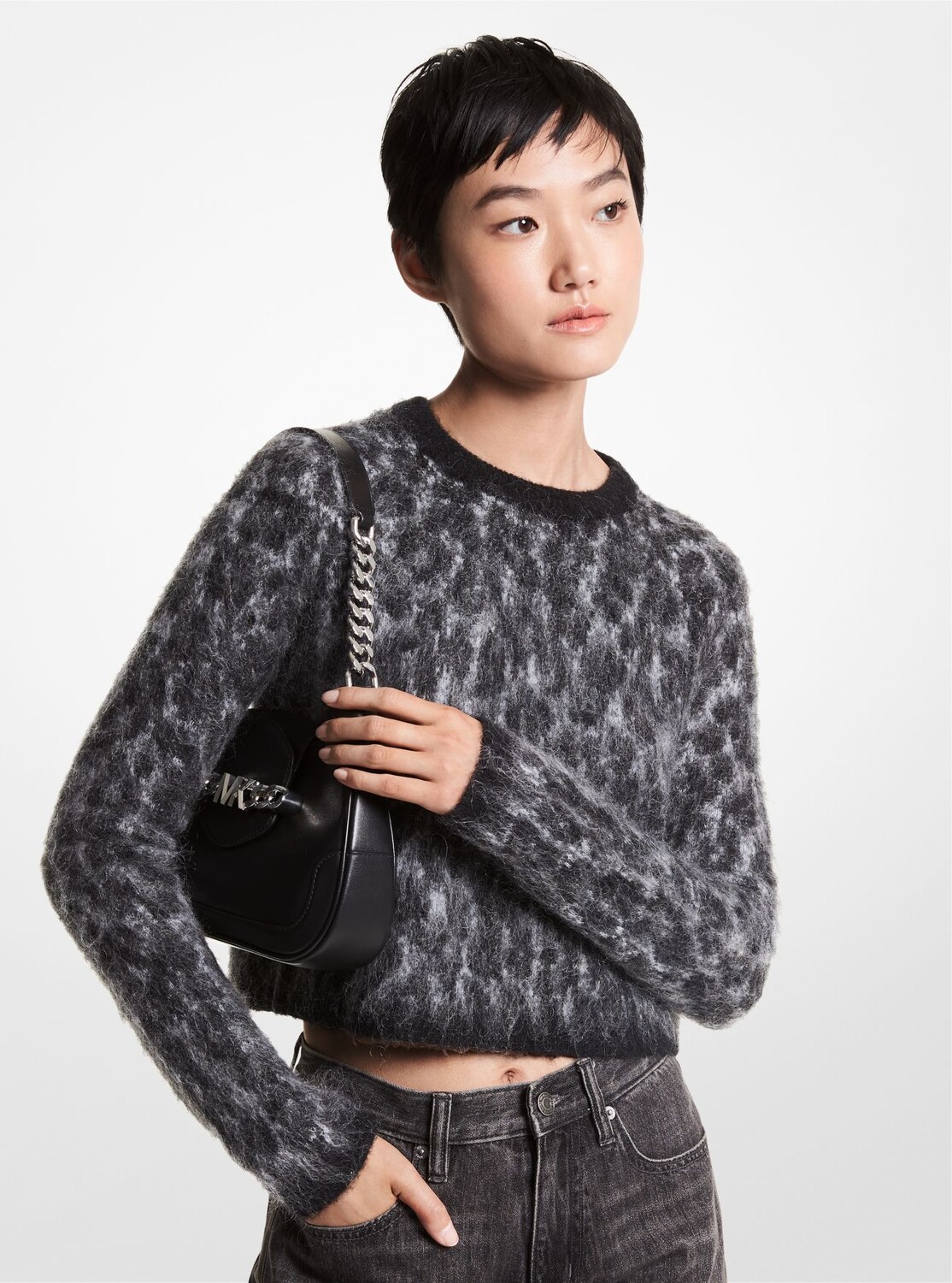 

Укороченный свитер Michael Michael Kors Leopard Jacquard, черный