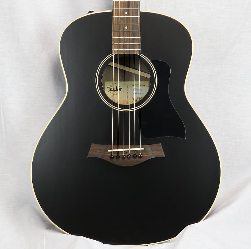 Taylor GTe Blacktop Walnut Grand Theater Acoustic Electric; 1201312026