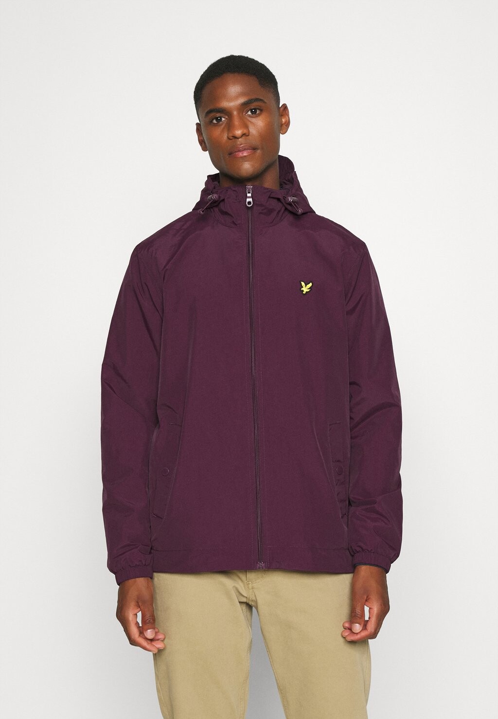 

Легкая куртка Lyle & Scott