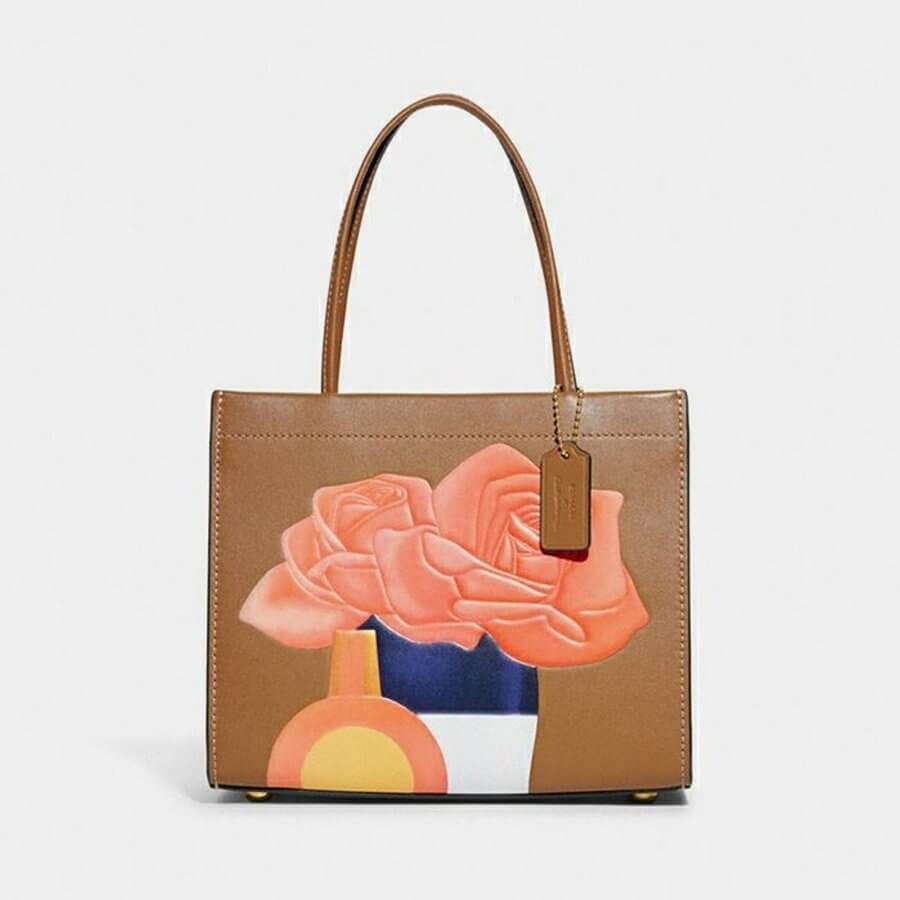 

Сумка Coach Outlet Cashin Carry Tote Small Square, бежевый/мультиколор