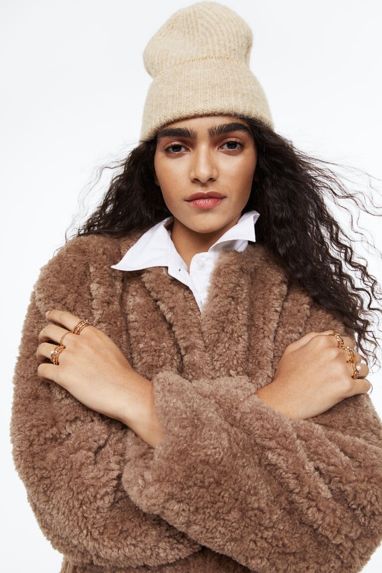 

Вязаная шапка с узором в рубчик H&M, светло-бежевый меланж