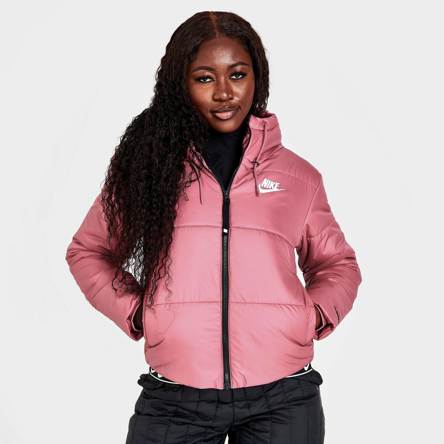 

Женская пуховая куртка Nike Sportswear Therma-FIT Repel, розовый