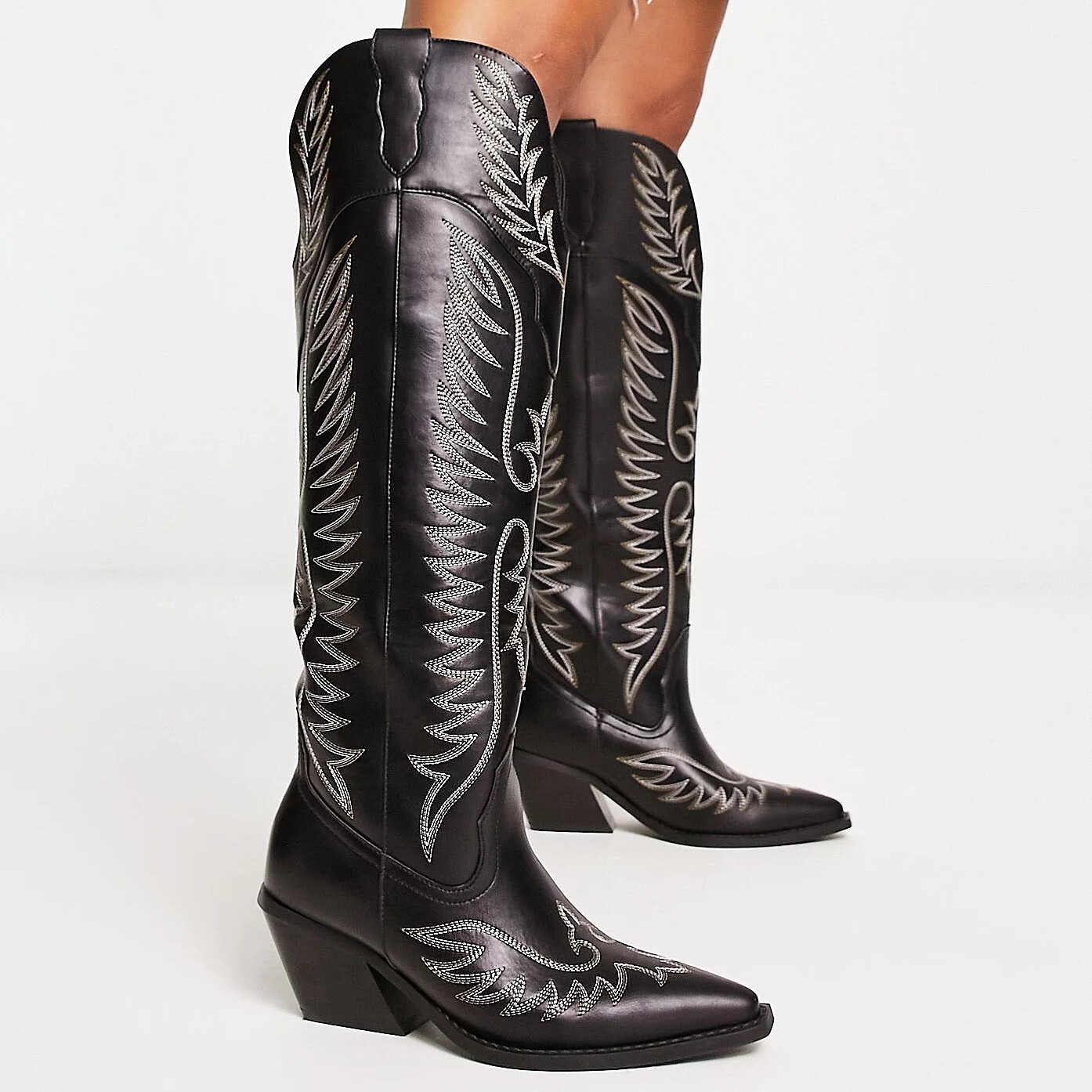 

Сапоги Asos Design Wide Fit Chester Contrast Stitch Western, черный