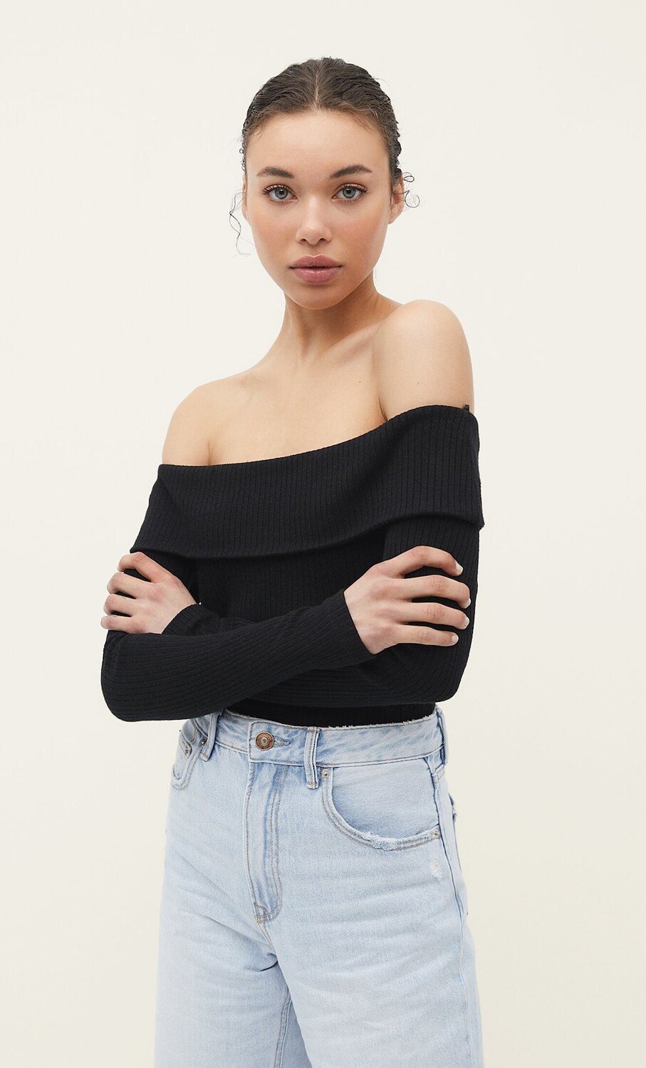 

Бардо топ Stradivarius, черный