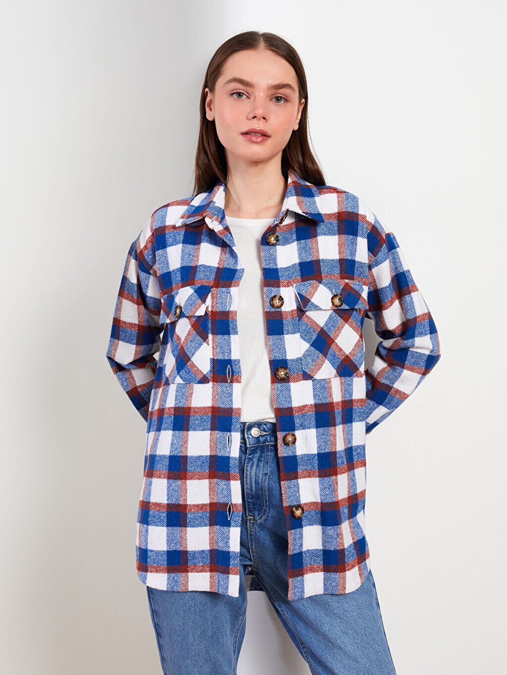 

Женская туника с длинным рукавом в клетку с воротником рубашки LCW Modest