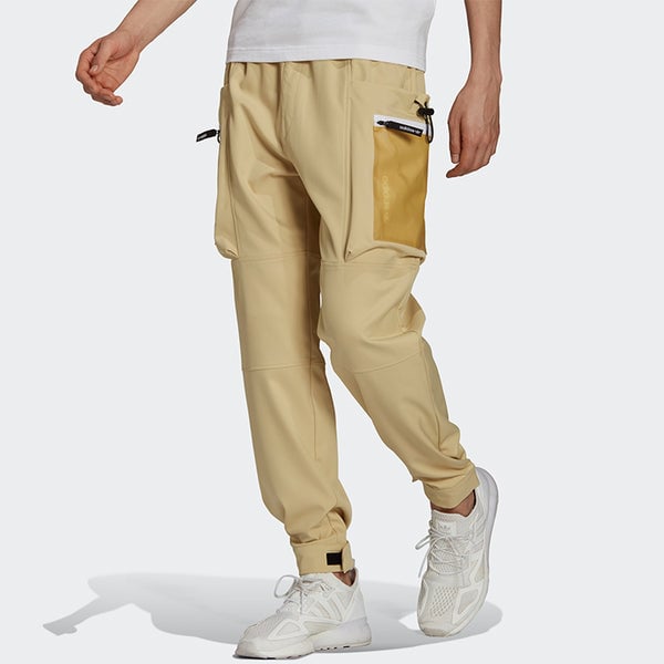 Adidas hotsell cargo sweatpants