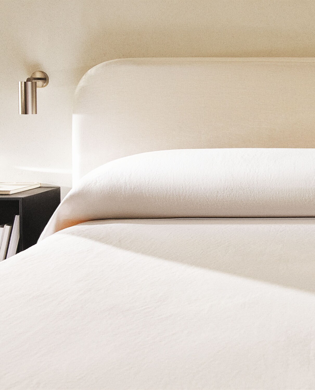 

Покрывало с отстрочкой Zara Home, белый