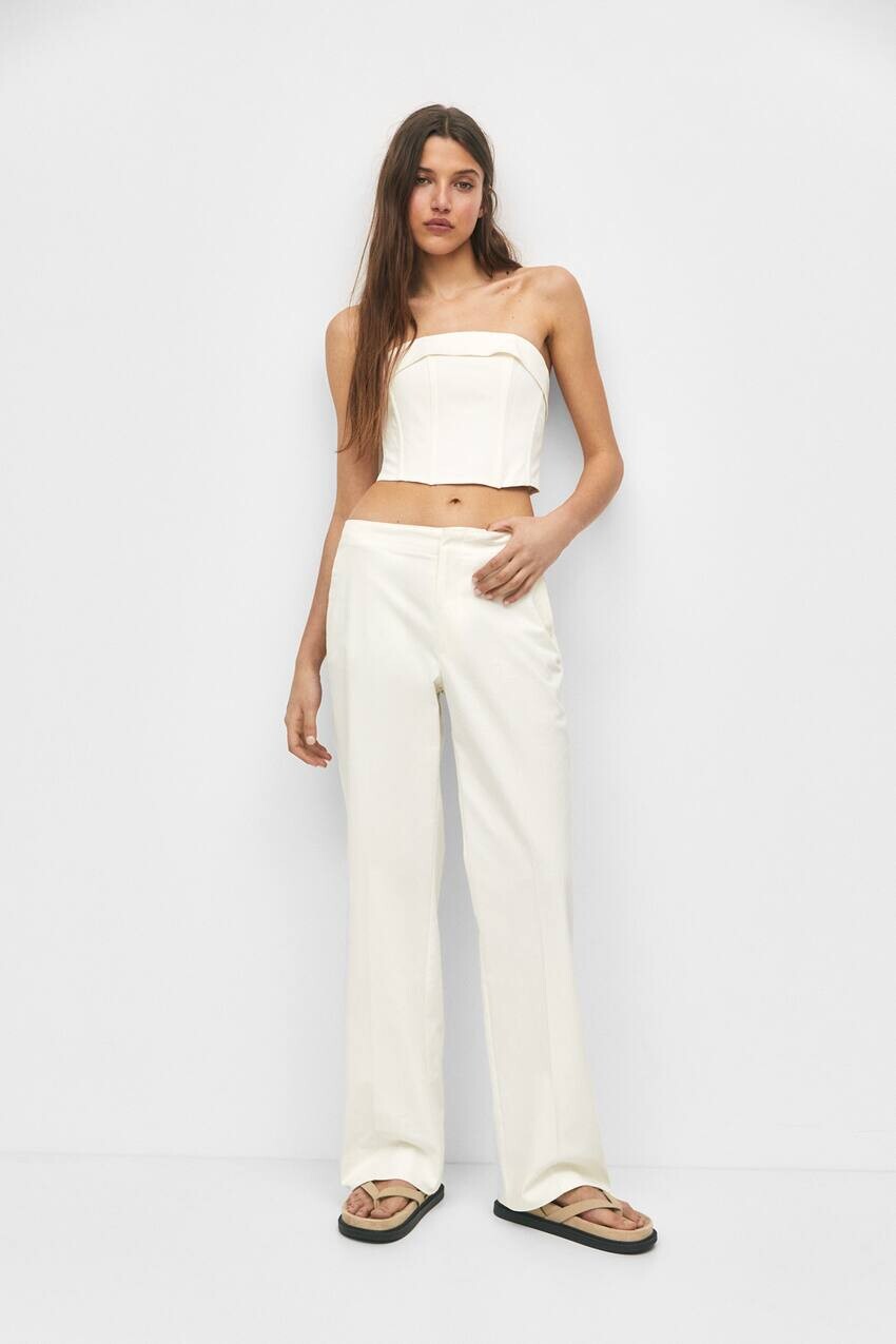 

Белые элегантные брюки с защипами Pull&Bear