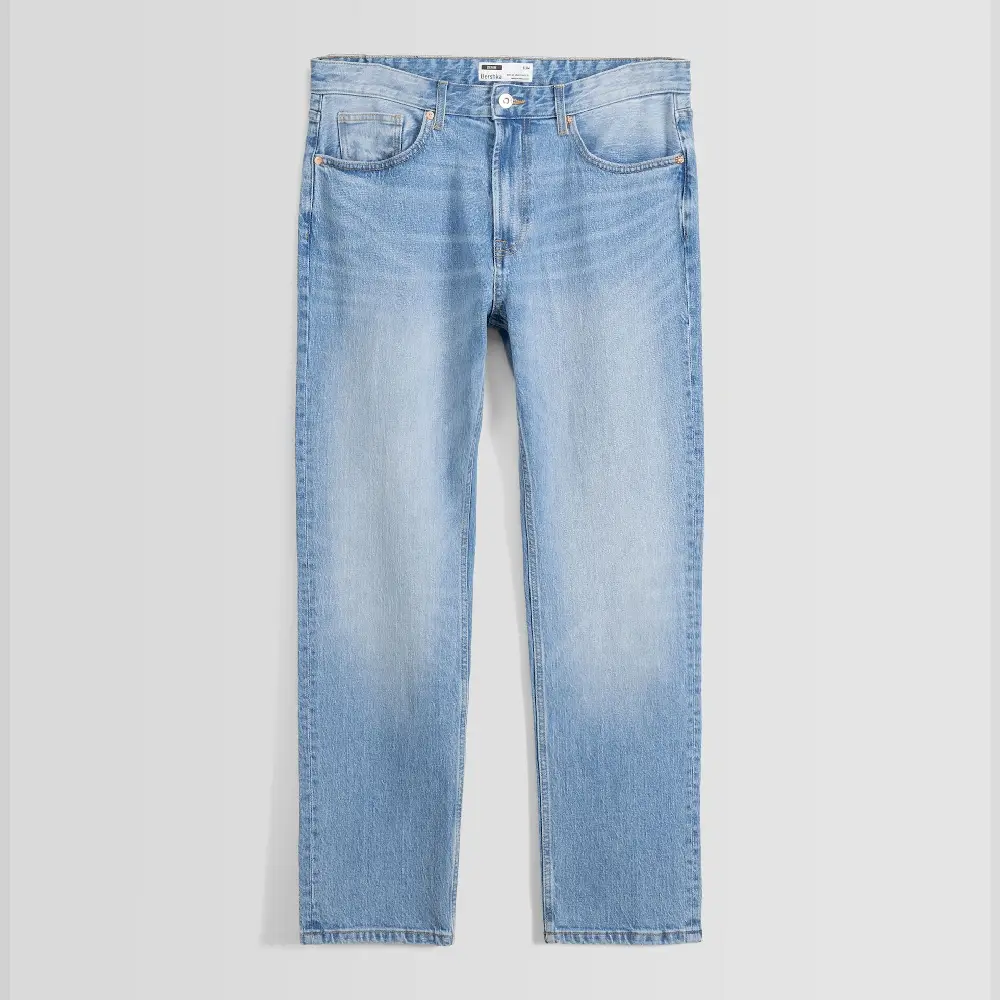 

Джинсы Bershka Slim Fit, голубой