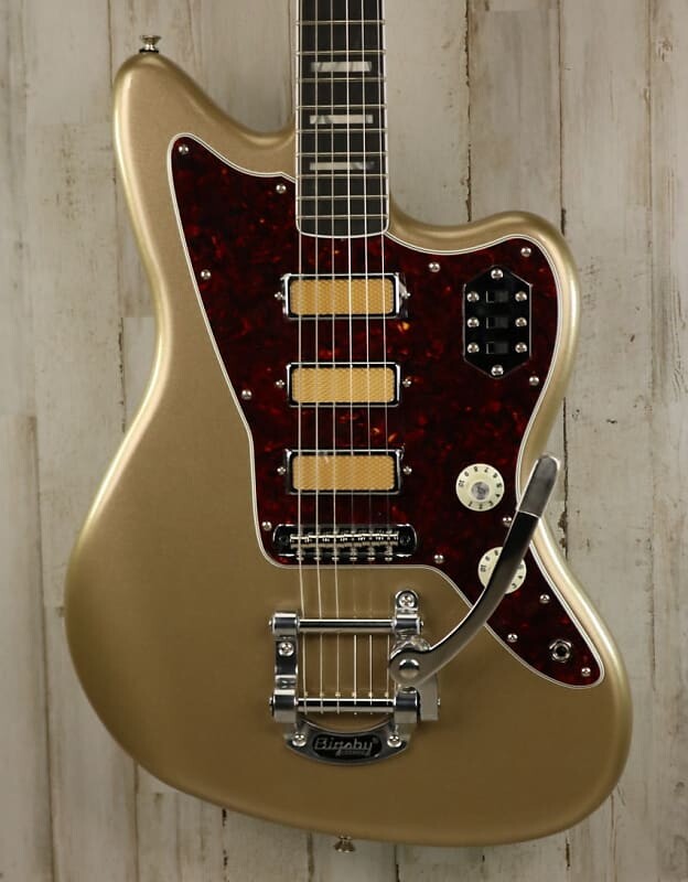 

DEMO Fender Gold Foil Jazzmaster - Shoreline Gold (767) (767)Gold Foil Jazzmaster, Ebony Fingerboard, Shoreline Gold