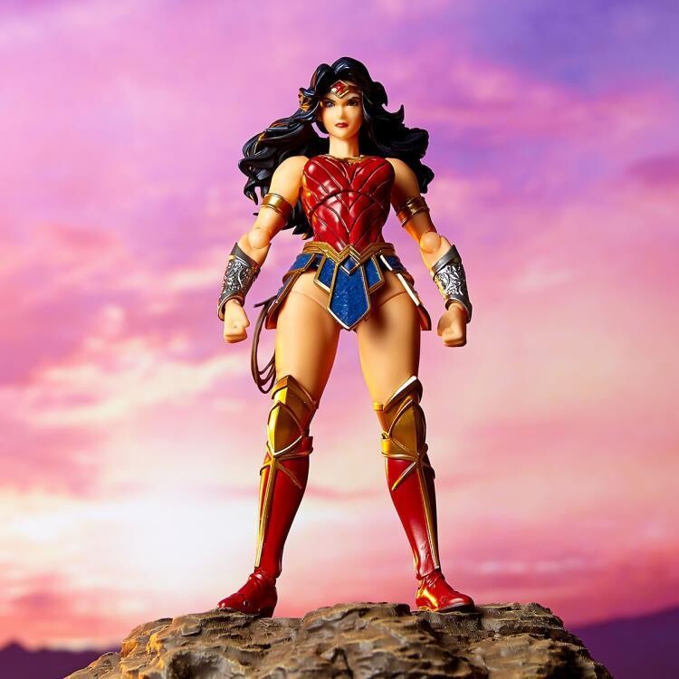 

Фигурка Kaiyodo DC Comics, Amazing Yamaguchi Revoltech No.017 Wonder Woman, 15 см