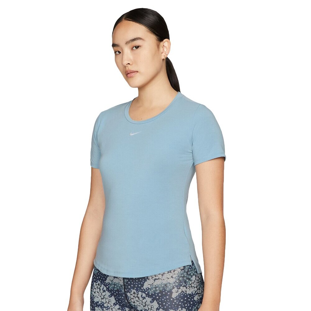 

Футболка Nike Dri-FIT One Luxe Women's Standard Fit, светло-синий