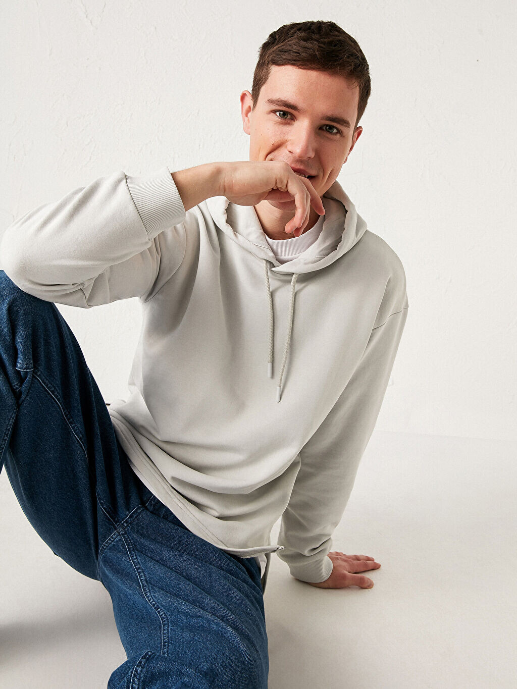 

Базовая плотная толстовка с капюшоном LCW Casual