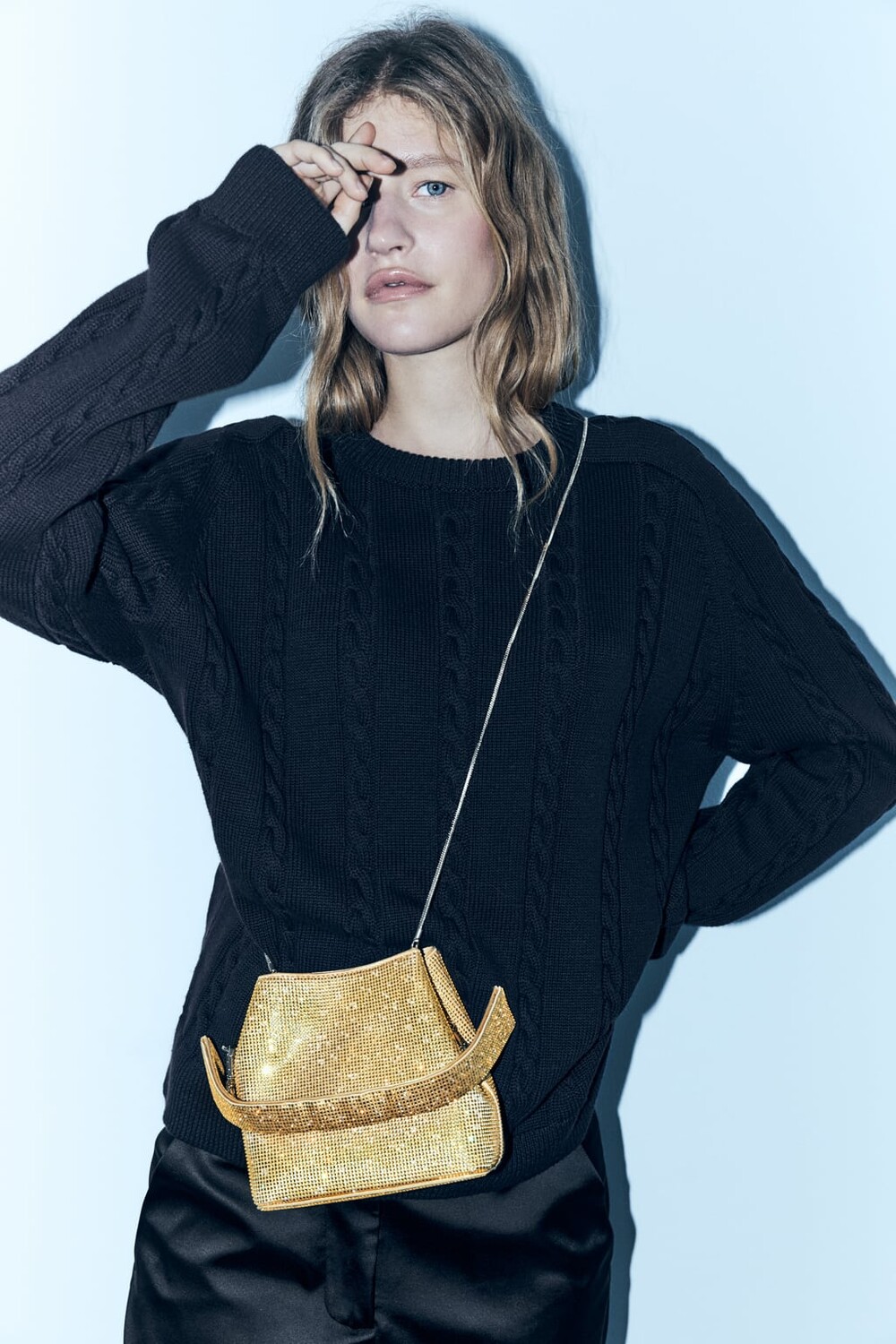 

Мини-сумка-ведро со стразами ZARA, золотой