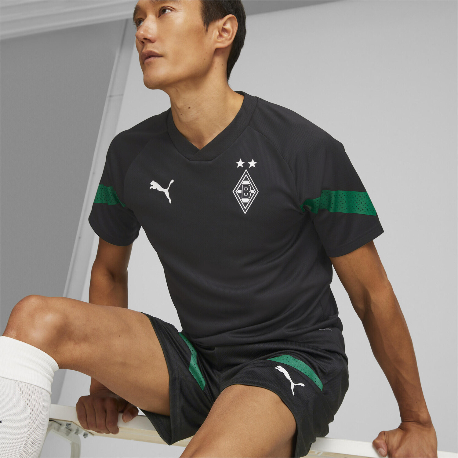 

Футболка Borussia Mönchengladbach мужская PUMA, черный зеленый