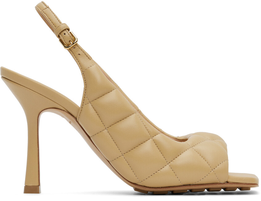 

Бежевые дутые босоножки на каблуке Bottega Veneta