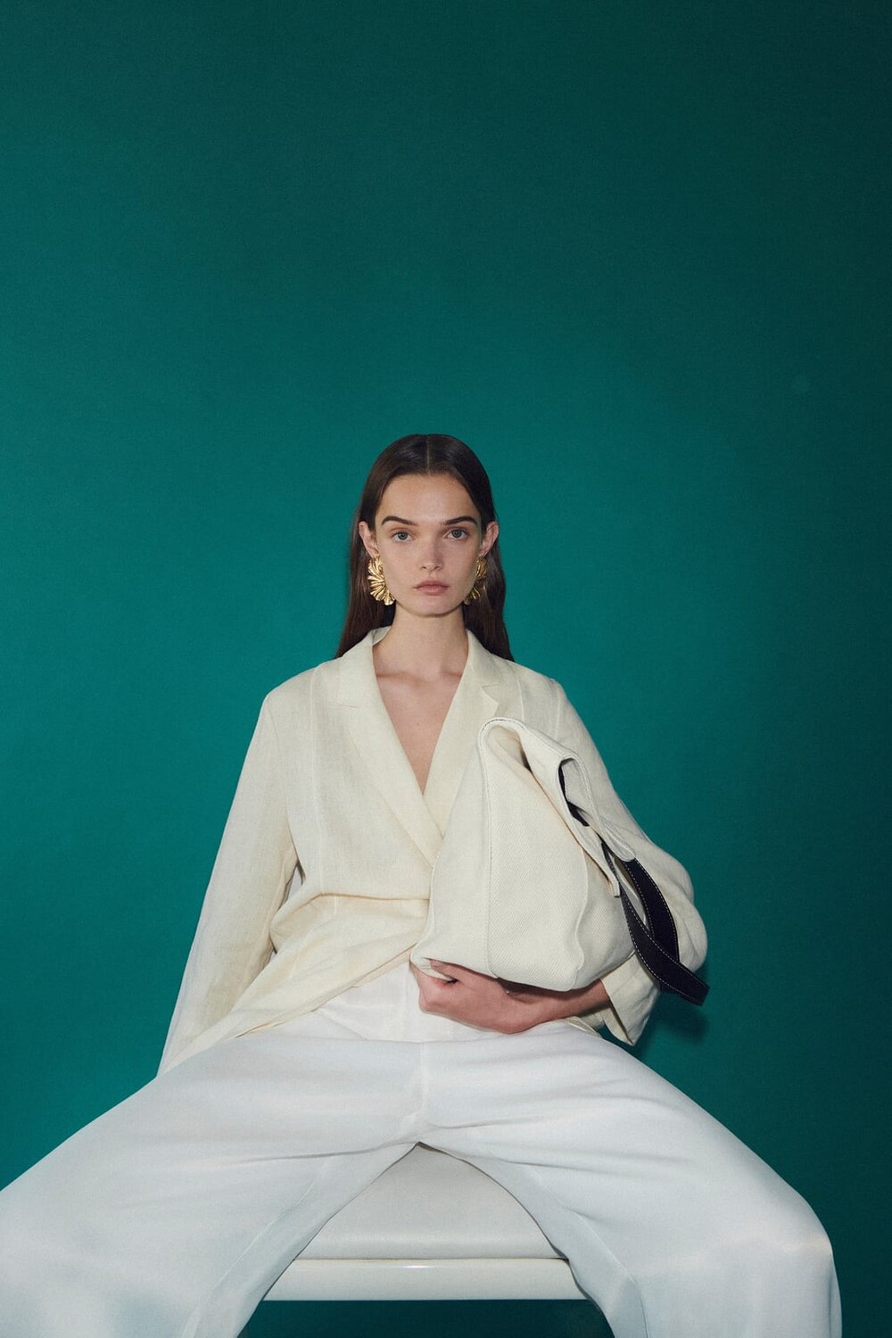 

Льняное пальто со шлицами ZARA