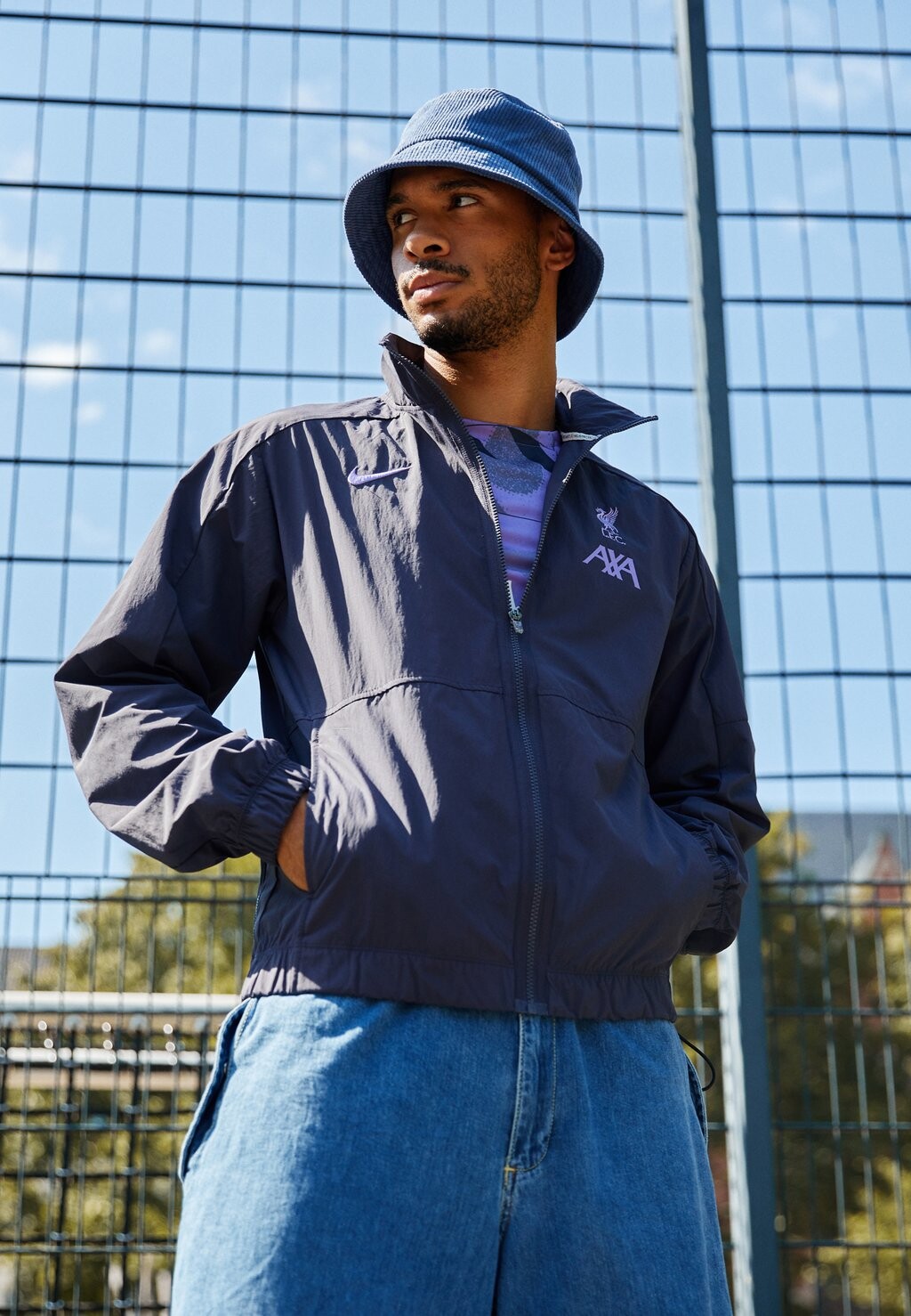 

Ветровка Nike LIVERPOOL FC REVIVAL ANTHEM 3RD, цвет gridiron/space purple