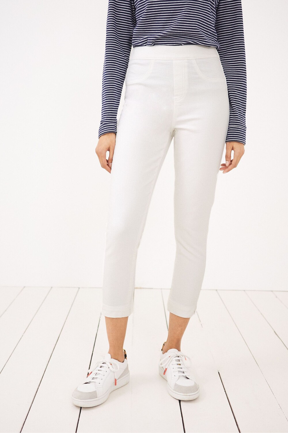 

Белые джеггинсы длиной до щиколотки Stuff Janey White Stuff, белый