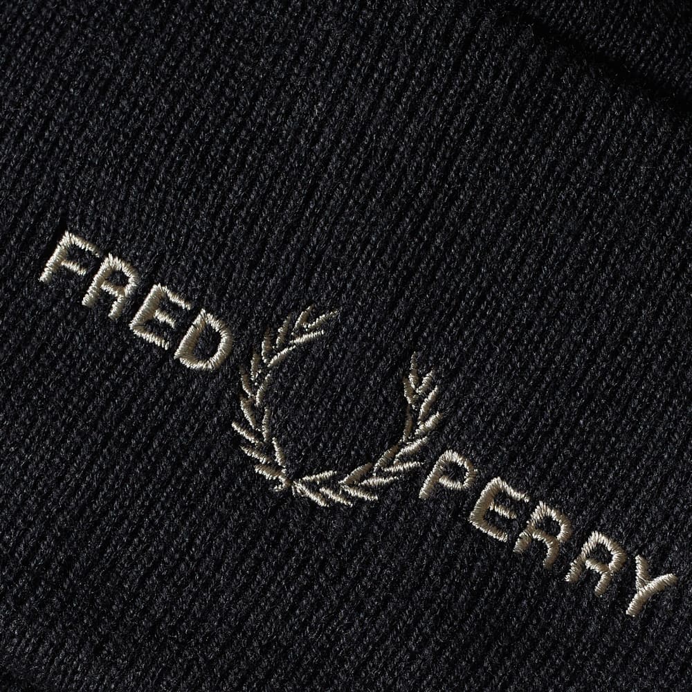 цена шапка с логотипом Fred Perry