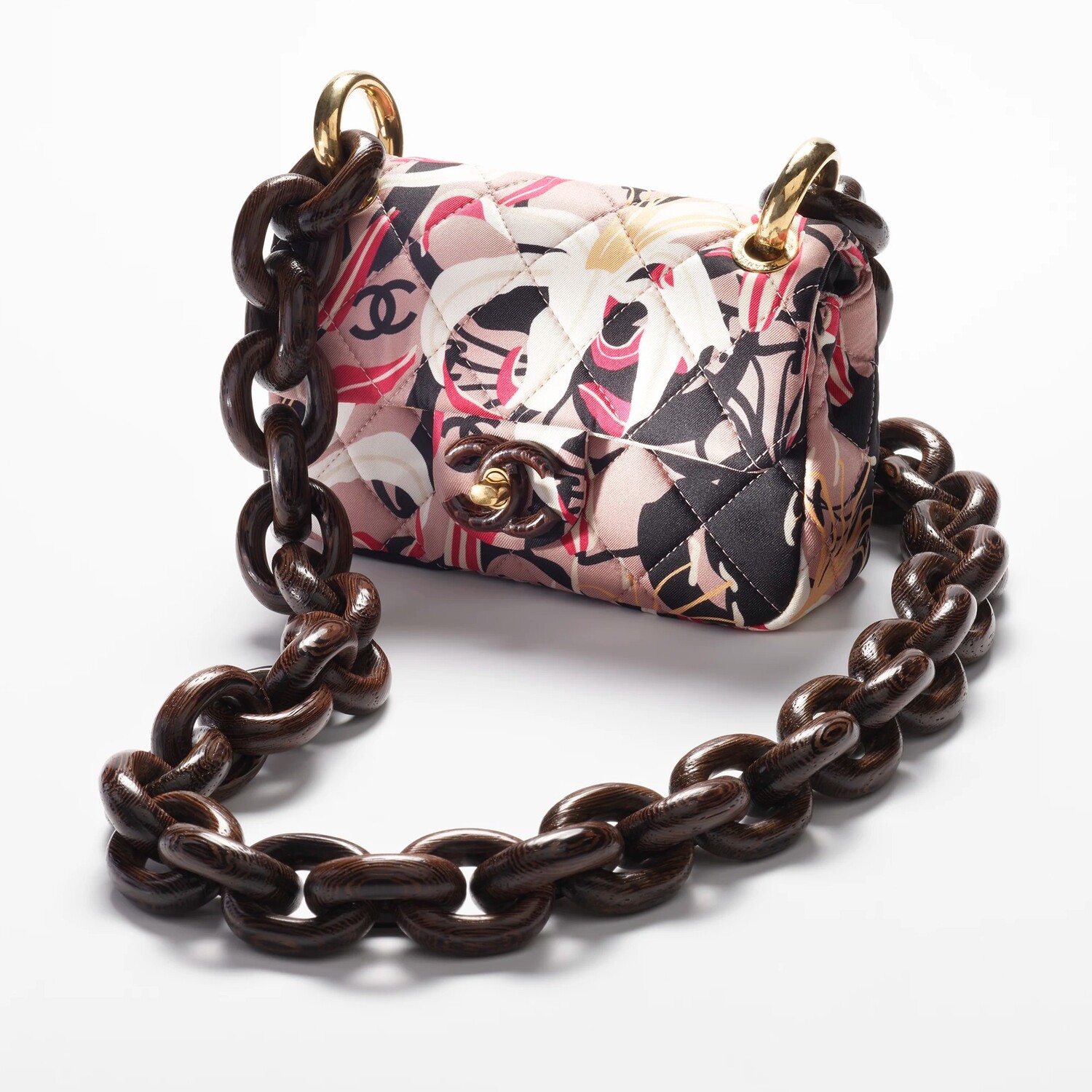 

Сумка-конверт Chanel Printed Fabric & Wood, бежевый/дерево