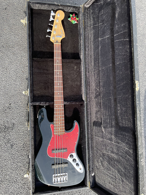 

Басс гитара Fender Deluxe Active Jazz bass Guitar