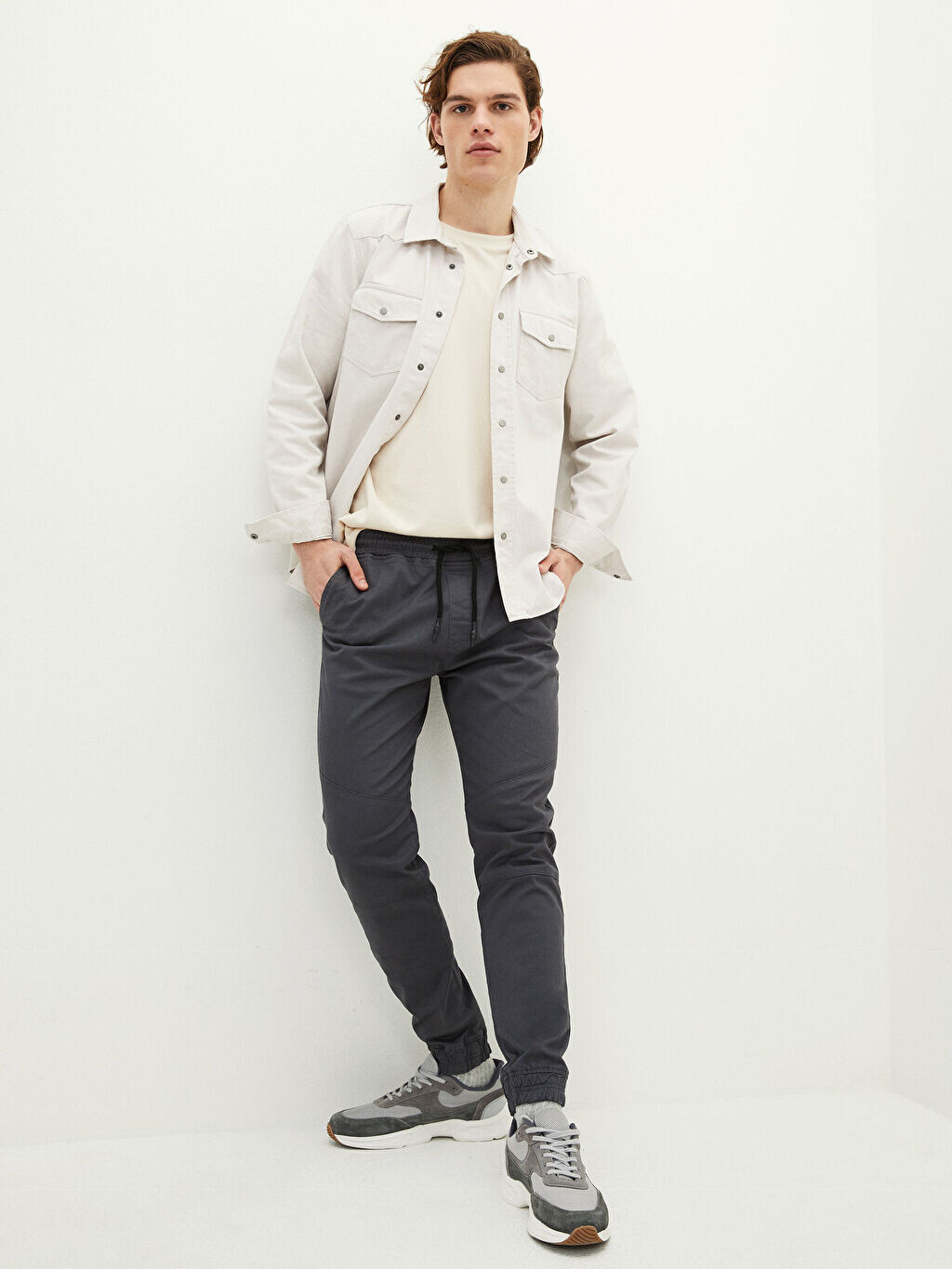 

Мужские брюки-джоггеры Slim Fit из габардина LCW Casual