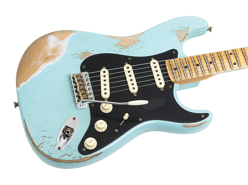 Daphne blue online custom shop stratocaster