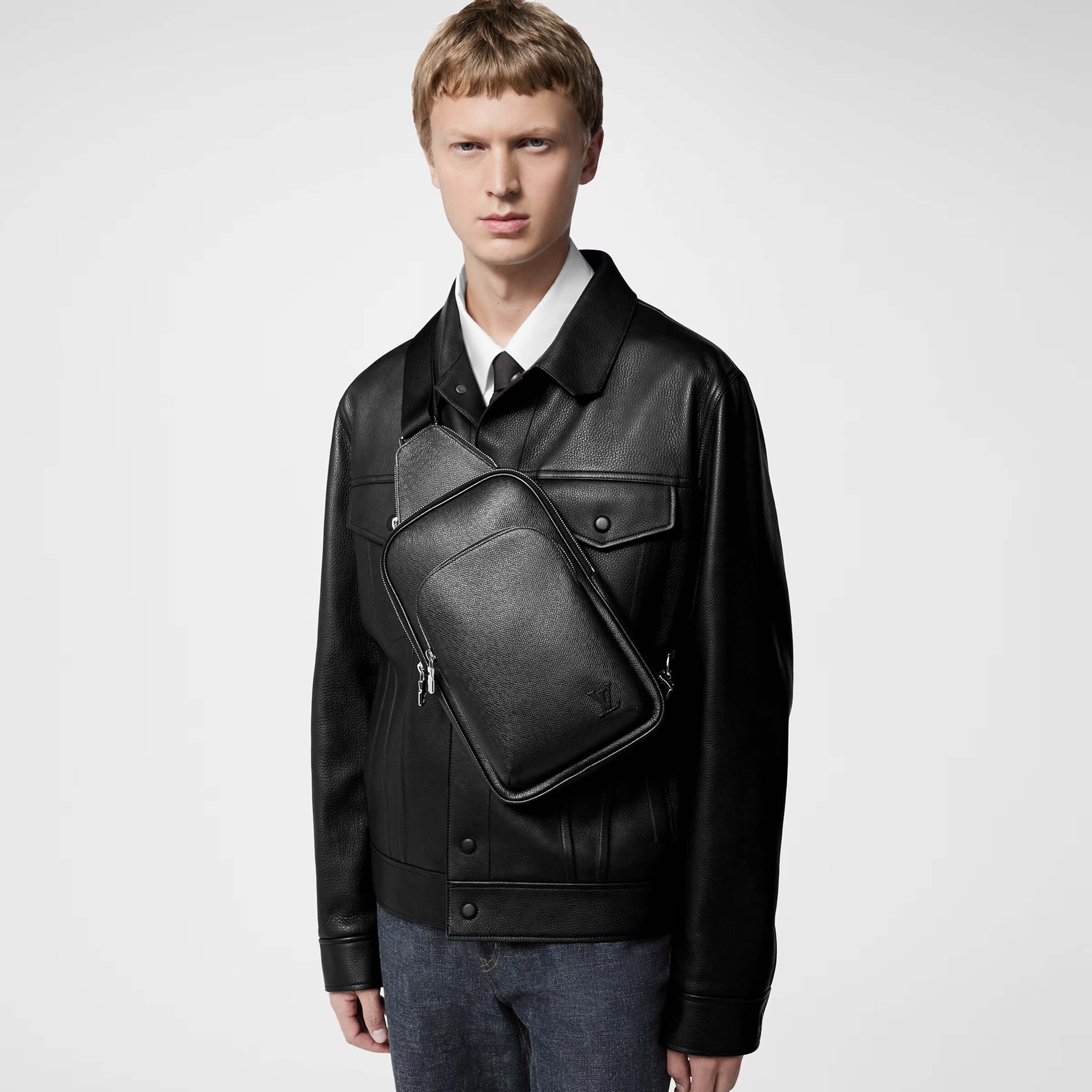 Сумка-слинг Louis Vuitton Avenue NM, черный уличная рекурсивная сумка слинг с бантом сумка регулируемый плечевой ремень