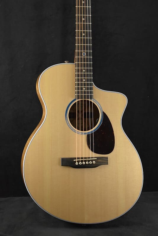 

Акустическая электрогитара Martin SC-13E Road Series, натуральный цвет SC-13E Road Series Acoustic Electric Guitar Natural