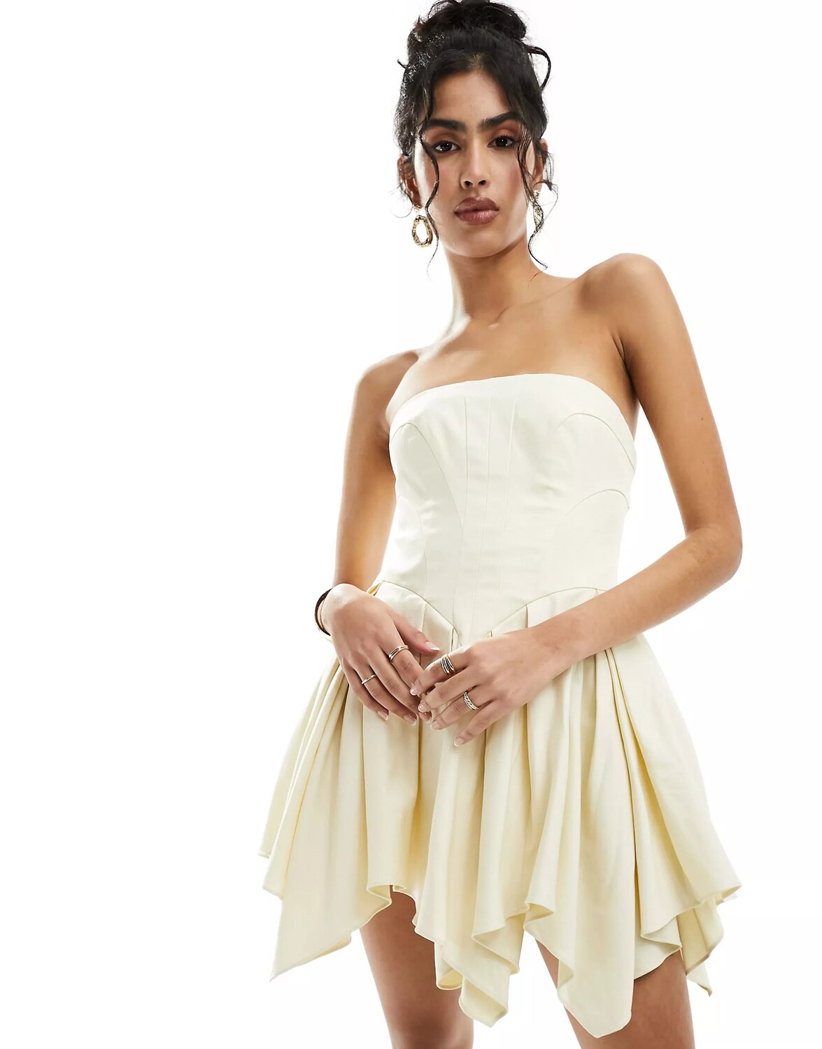 

Платье мини Asos Design Structured Bandeau With Full Skirt, белый
