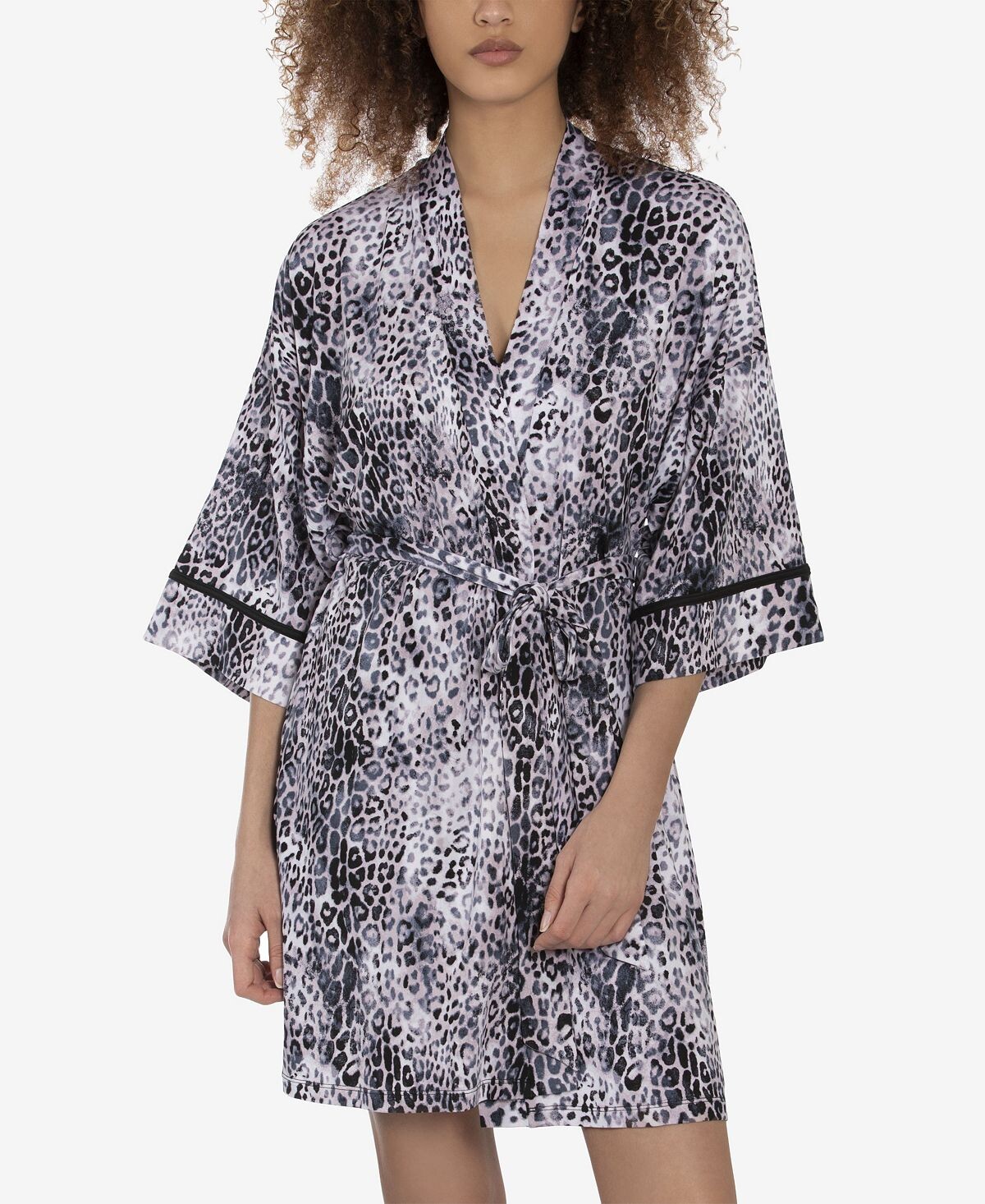

Женский новый халат snow leopard wrapper Linea Donatella, черный