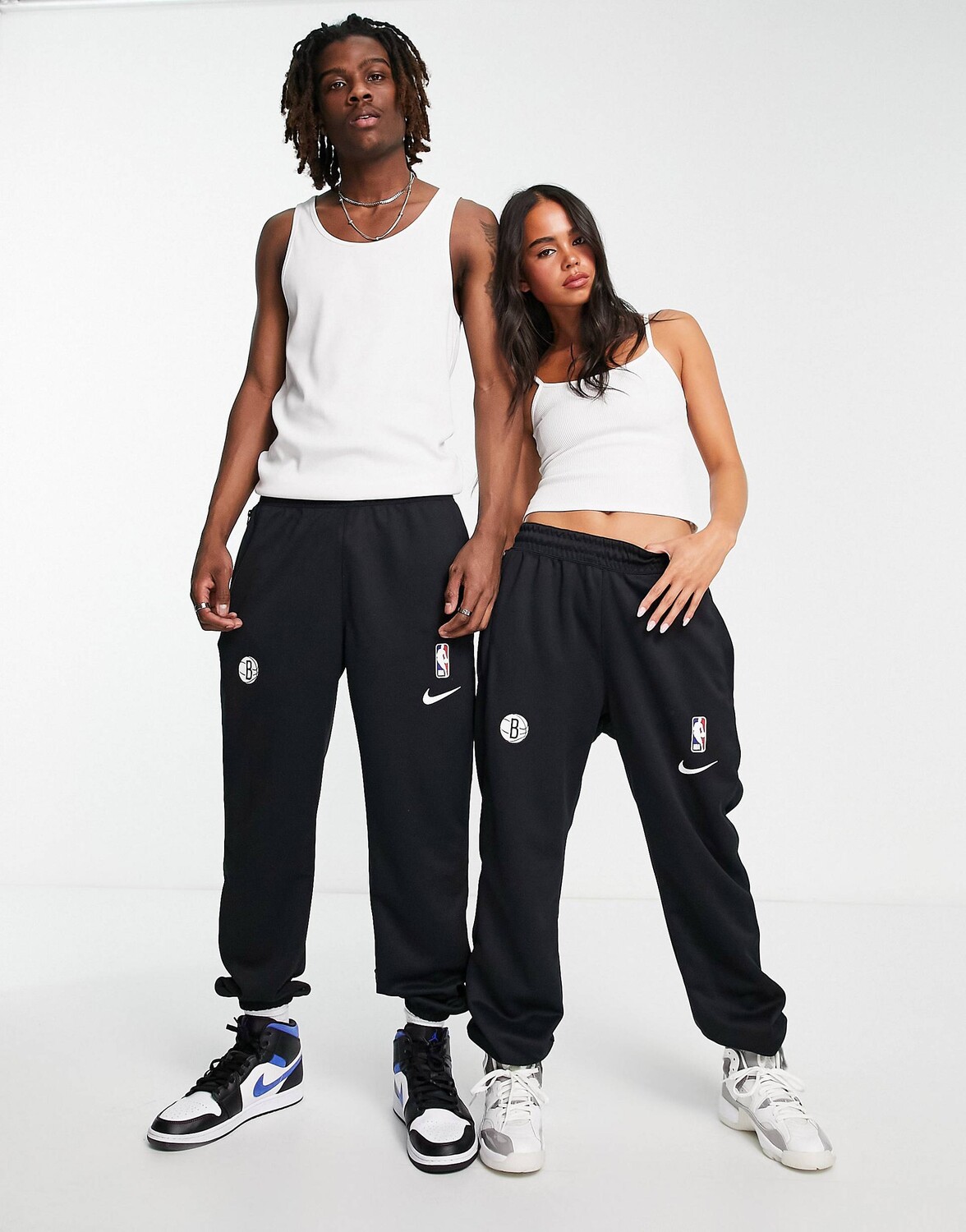 

Черные джоггеры унисекс Nike Basketball NBA Brooklyn Nets Spotlight