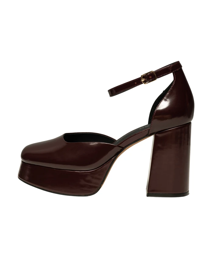 

Туфли Priscilla с кожаным ремешком на щиколотке Shoe The Bear, красный