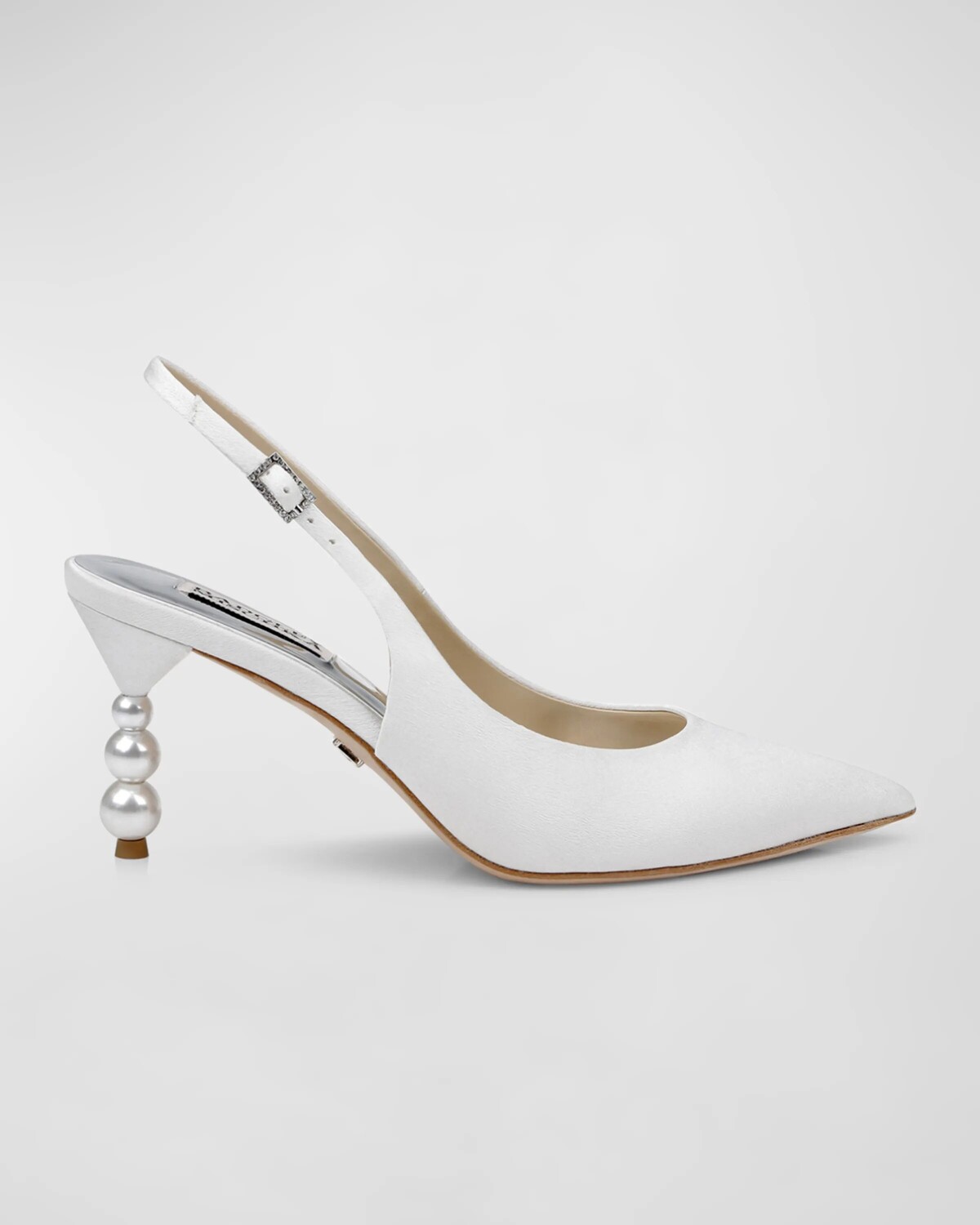 

Шелковые туфли Beatrix с пяткой на пятке Badgley Mischka, цвет Soft White