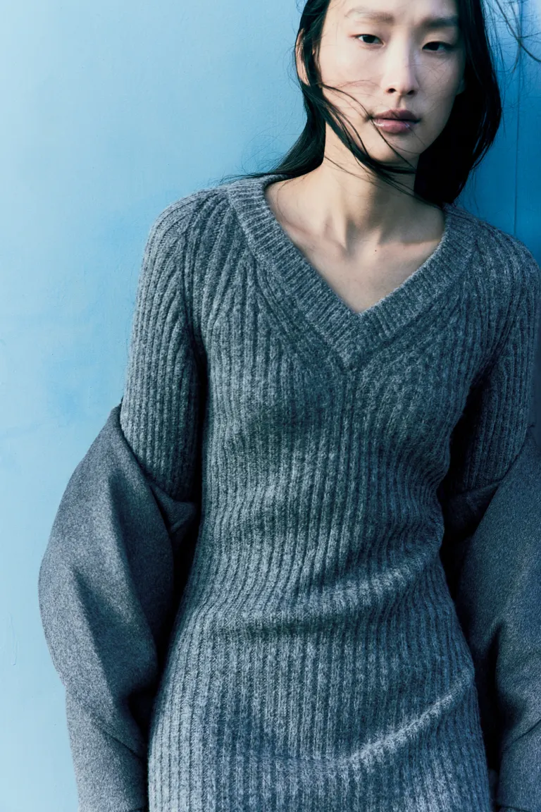 

Платье из эластичного трикотажа H&M, серый