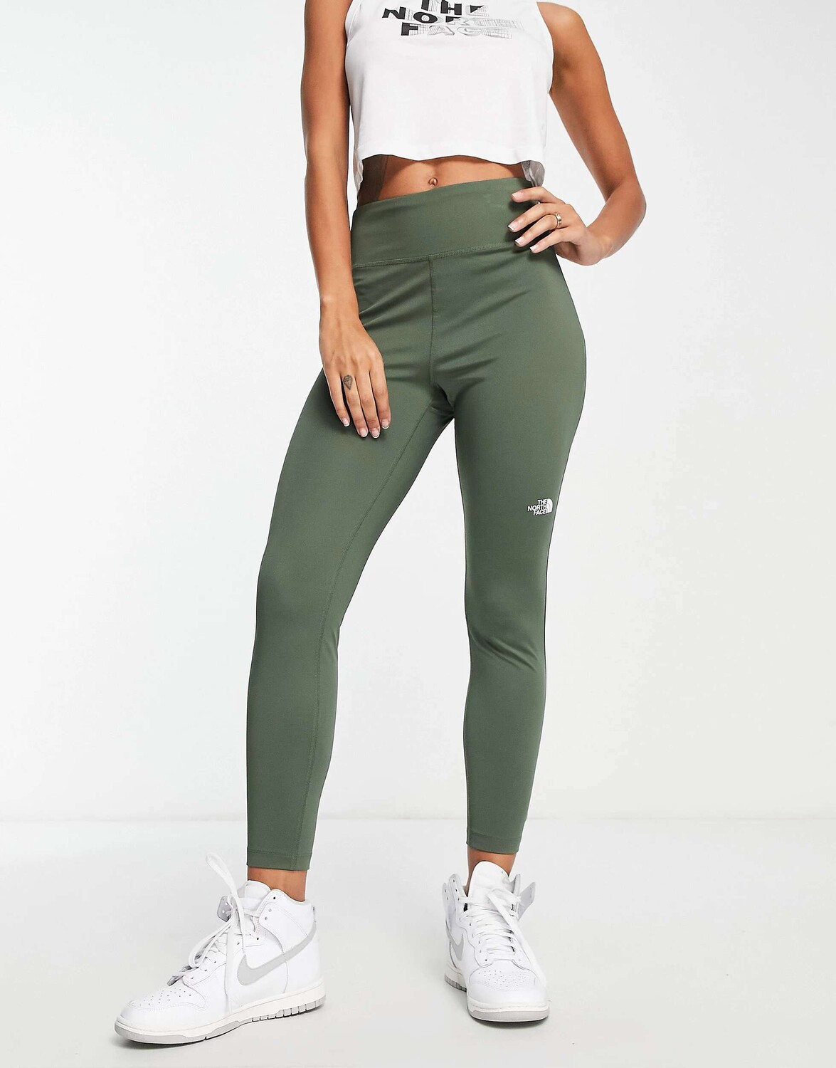 

Легинсы с завышенной талией The North Face Standard цвета хаки