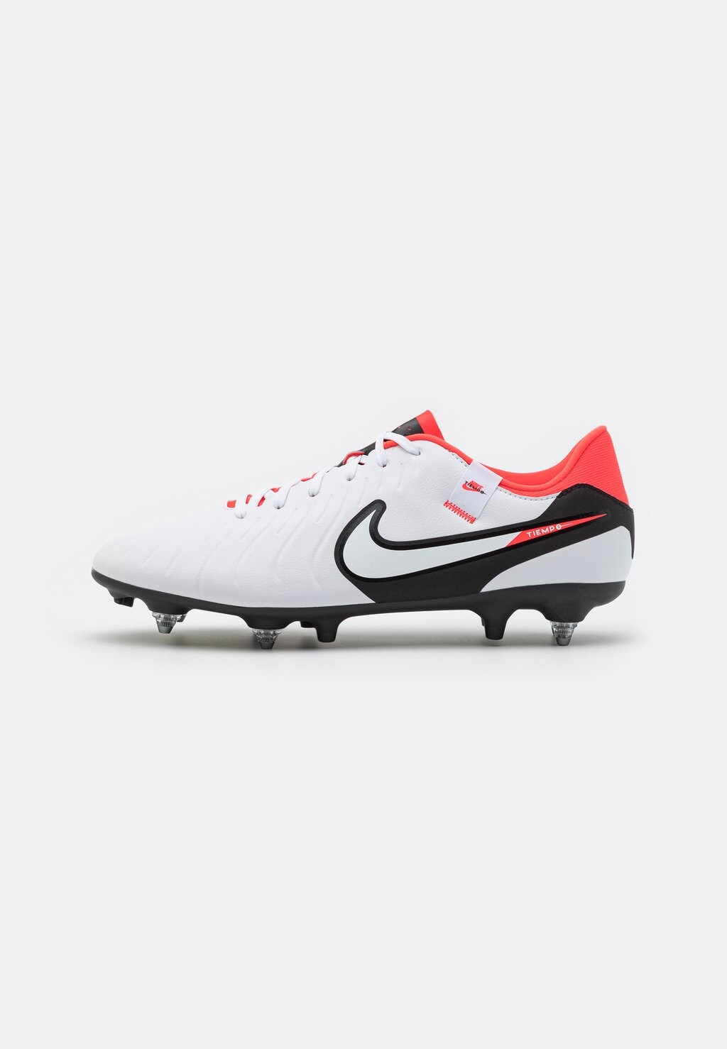 

Бутсы Nike