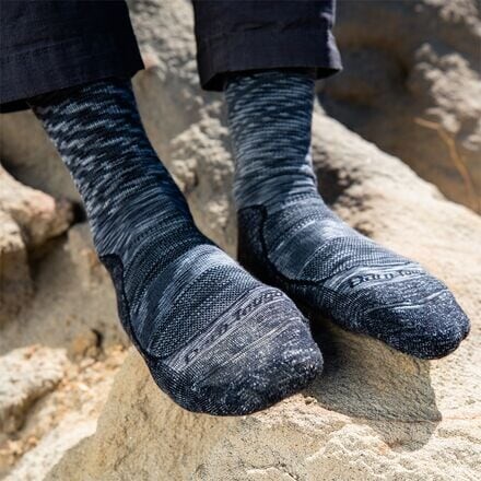 

Легкие носки Light Hiker Micro Crew женские Darn Tough, цвет Space Gray