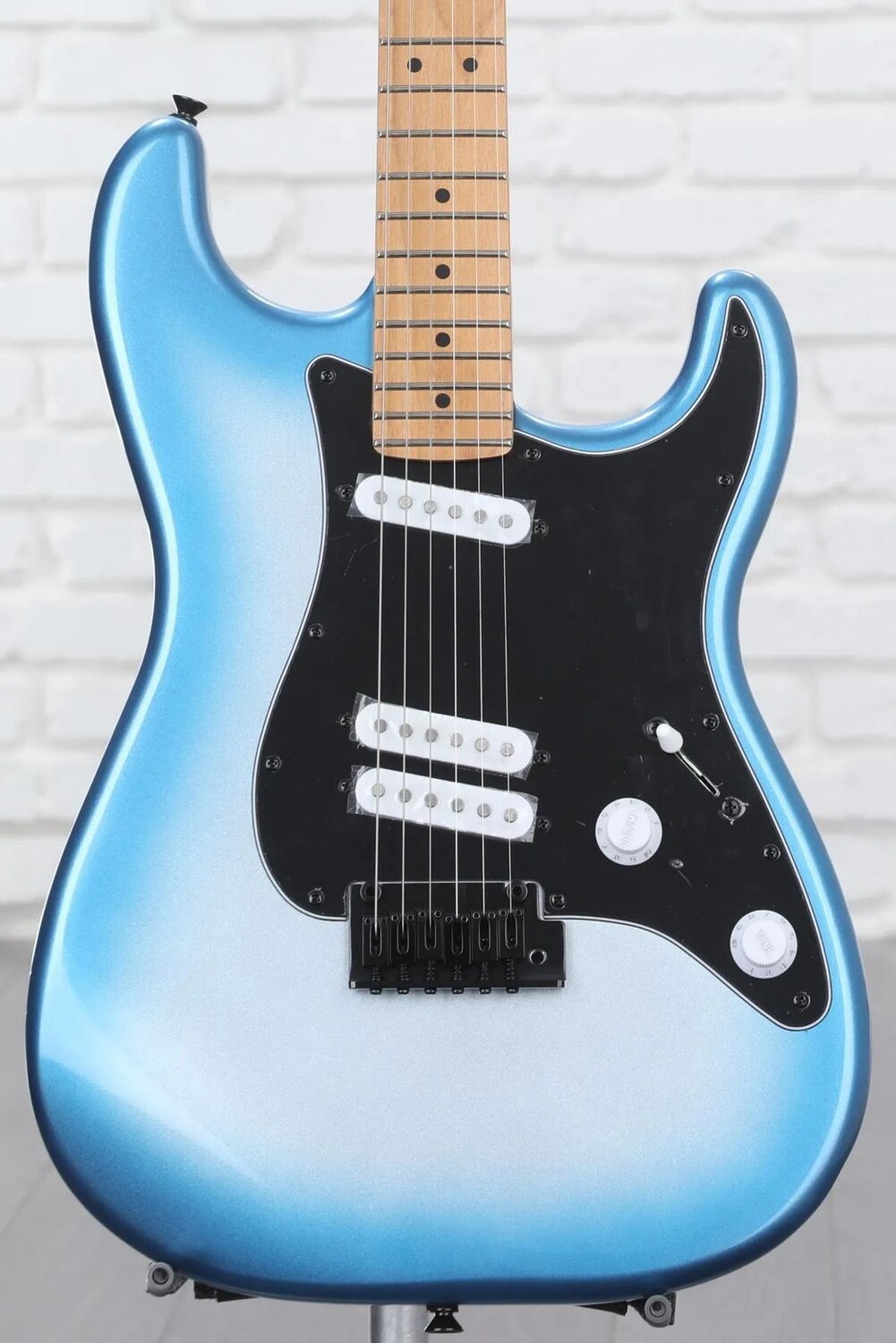 

Squier Contemporary Stratocaster Special — Skyburst Metallic с черной накладкой