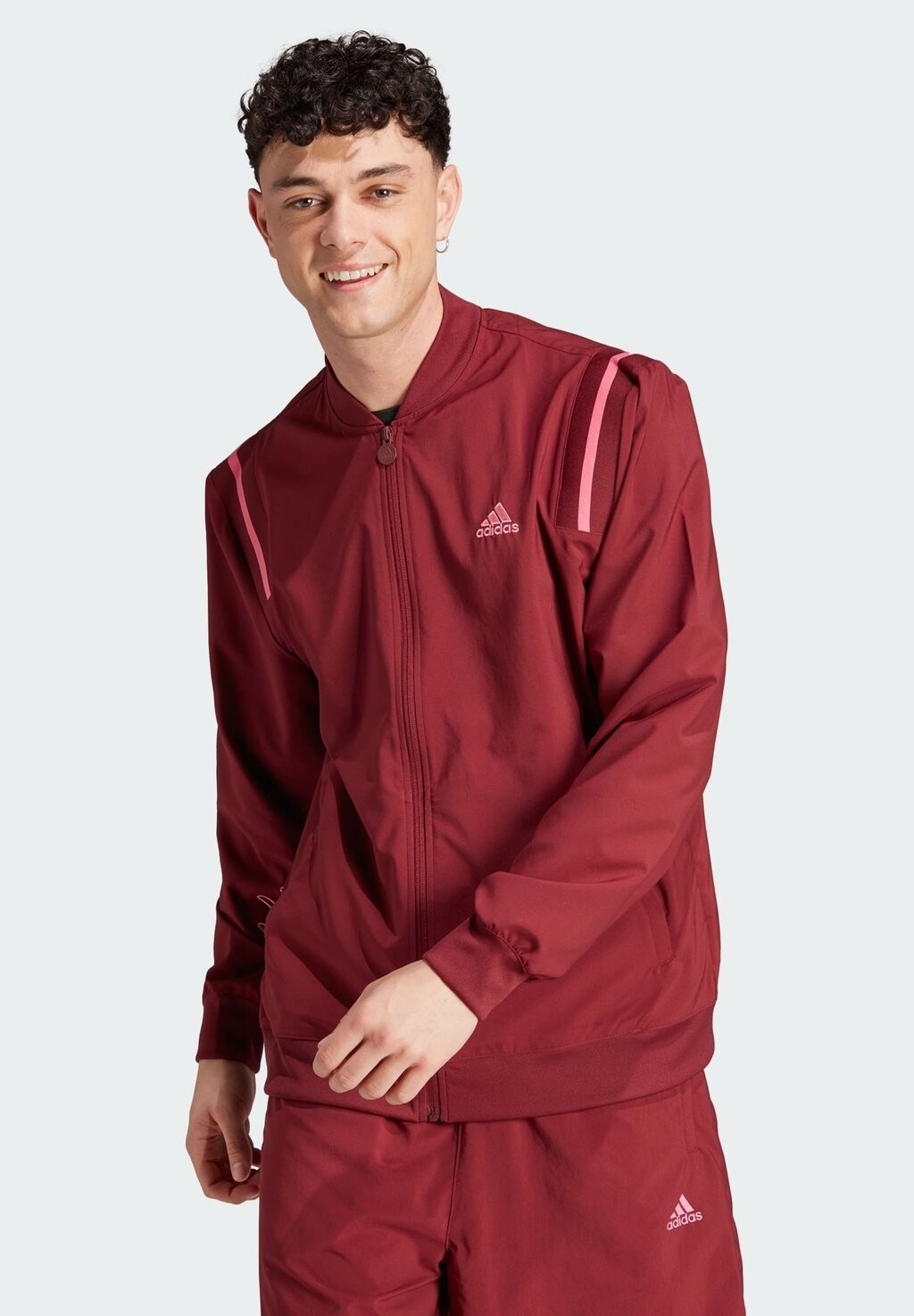 

Куртка-бомбер Adidas