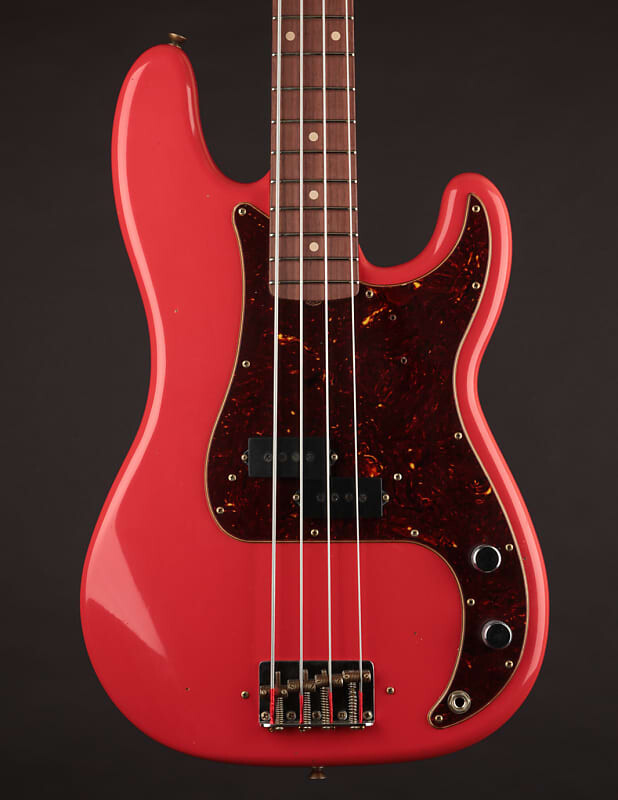 

Басс гитара Fender Custom Shop Pino Palladino Signature Precision Bass Fiesta Red over Desert Sand Relic