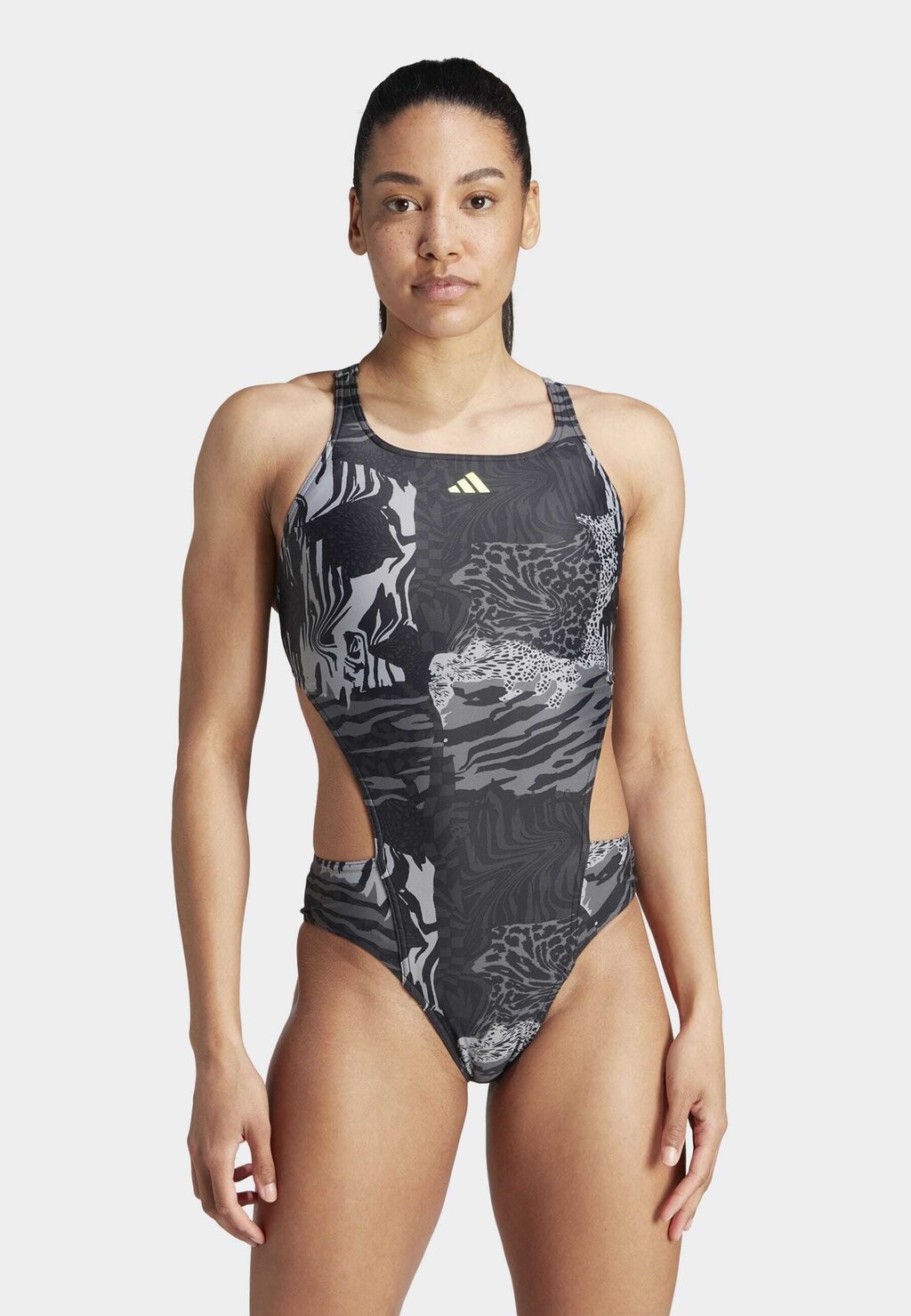

Купальный костюм Adidas