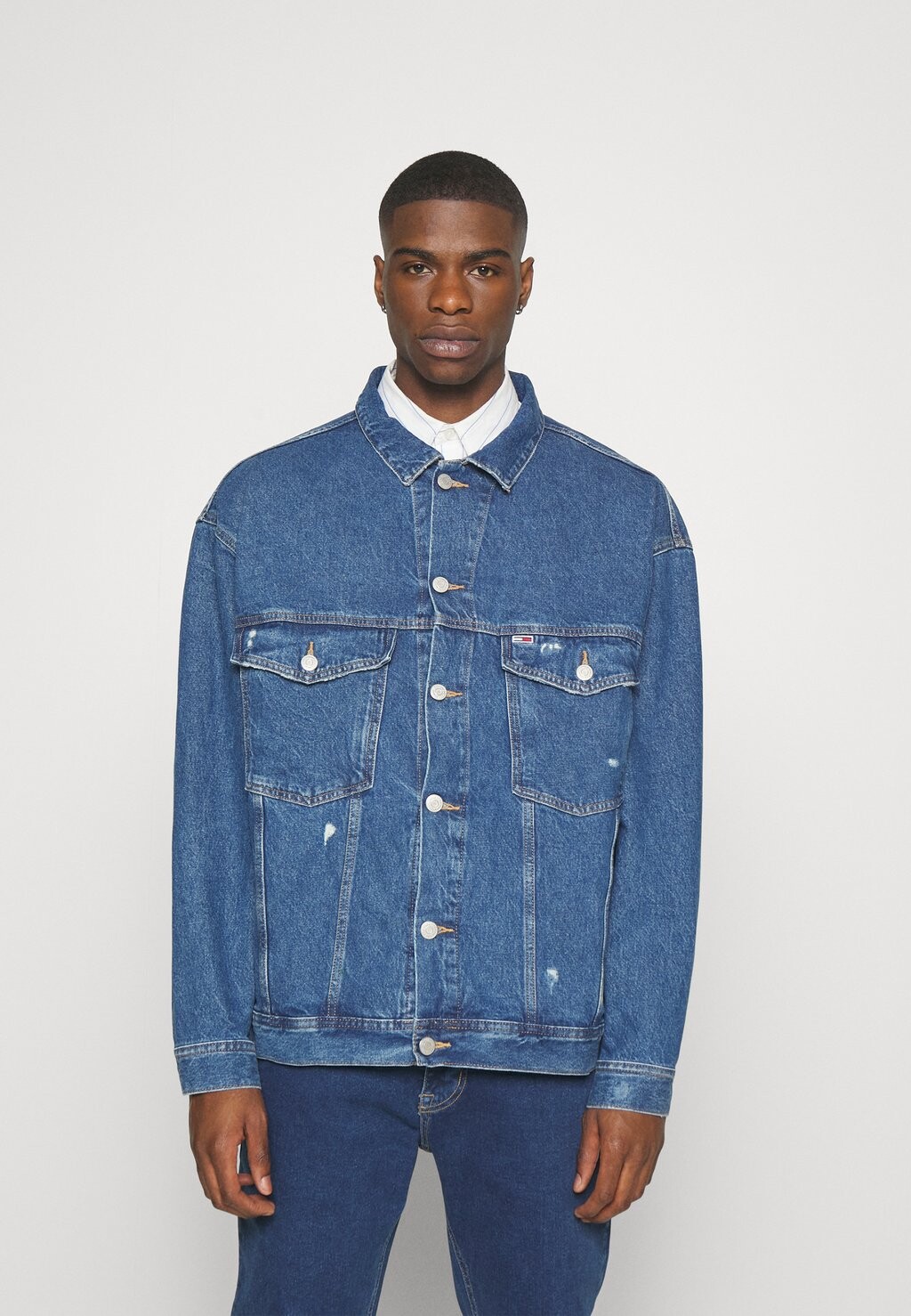 

Джинсовая куртка Tommy Jeans