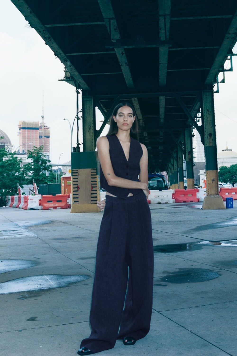 

Жилет Zw Collection с перекрещенной спиной ZARA, индиго