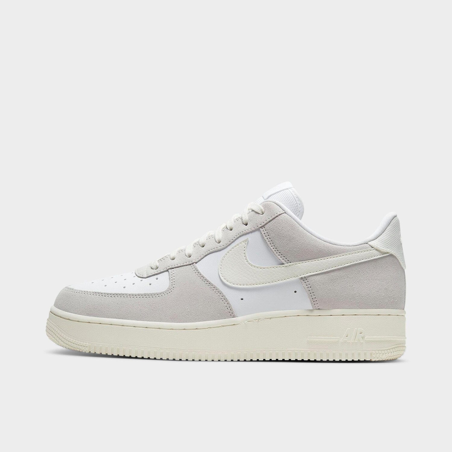 

Мужские замшевые повседневные кроссовки Nike Air Force 1 LV8 SE, белый