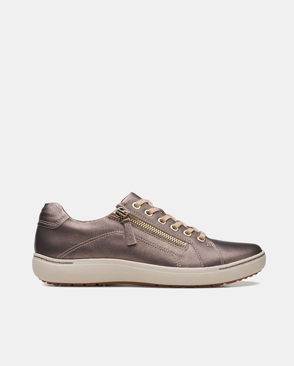 

Женские низкие кожаные кроссовки в форме шлема Nalle Lace с боковой молнией Clarks, серебро